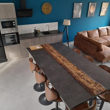Appartement Moderne Et Spacieux Sedan Bagian luar foto