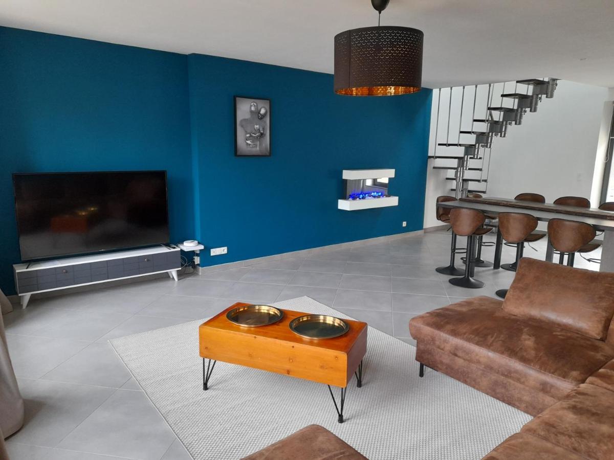 Appartement Moderne Et Spacieux Sedan Bagian luar foto